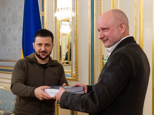 "Clausola di dissolvenza": perché Kiev rischia di non entrare in Ue