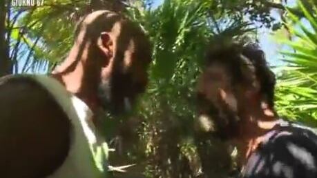 Isola dei Famosi, scintille tra Franco e Amaurys: "Ci vediamo fuori di qua"