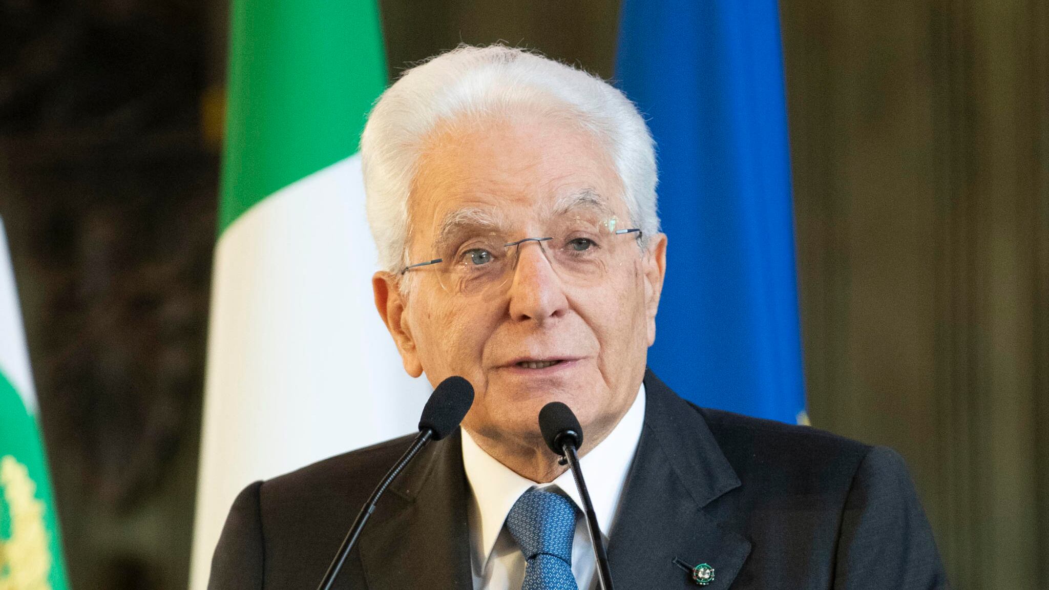 Svolta unitaria sul Pnrr. Mattarella elogia Fitto: "Infaticabile impegno"