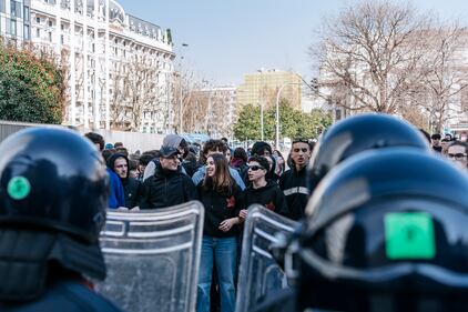 Ambientalisti di Fridays for Future attraversano Milano in corteo 7