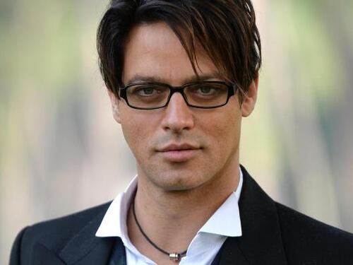 Sanremo, Gabriel Garko: "Io icona gay? Se mi desidera un uomo va bene"