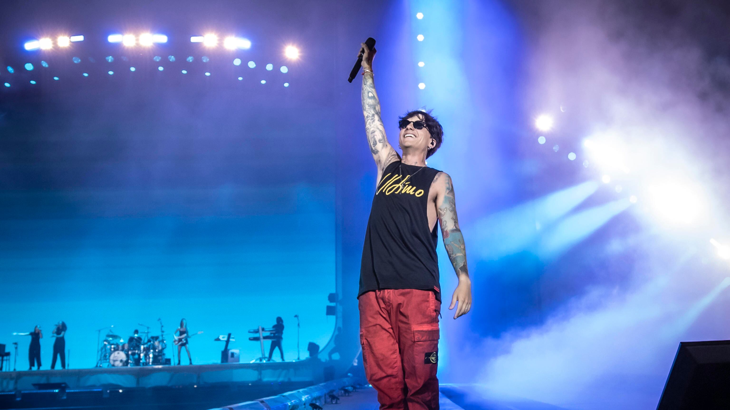 Ultimo torna dal vivo: "Ed Sheeran? Sarebbe bello venisse"
