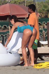 Alessia Reato sexy sotto la doccia 8