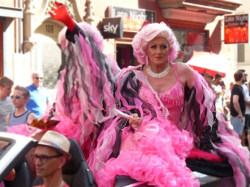 "No alle drag queen": nelle scuole Usa frena la propaganda gender