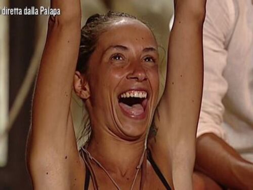 Isola dei Famosi, Malena si commuove per il padre. Poi spiega come ha fatto a vincere la prova
