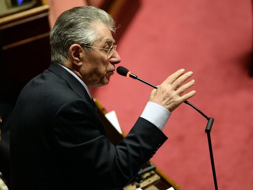 L'estate di Bossi, la "crostata" e il Papeete. La politica diventa bollente sotto l'ombrellone