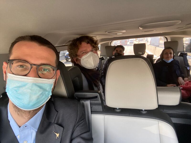 L'arrivo di Zhara in Italia 3