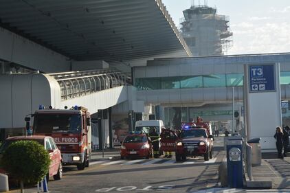 Incendio all'aeroporto di Fiumicino 6