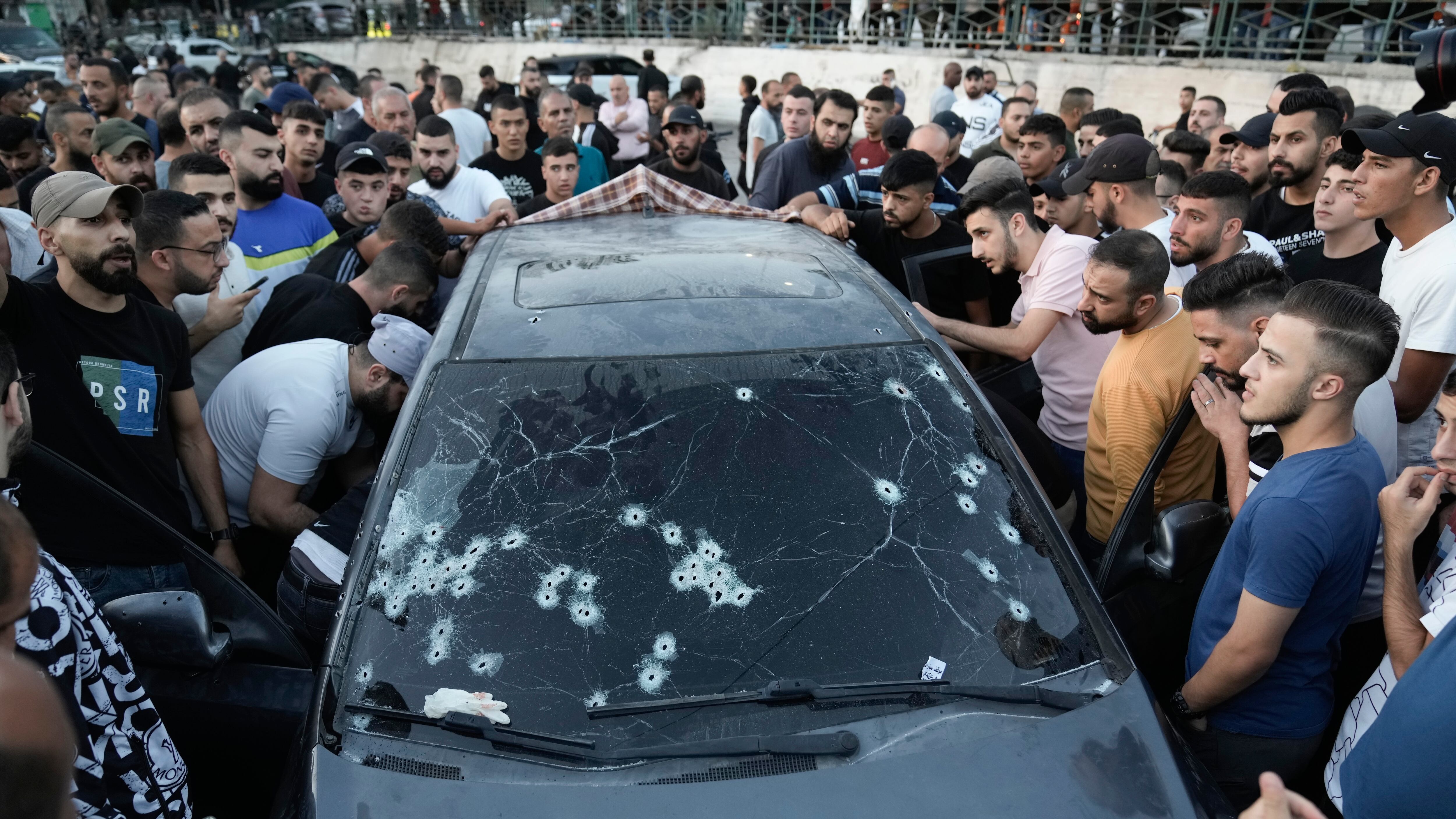 Operazioni continue a Gaza e in Libano. Allerta attentati, Sinwar invoca il martirio