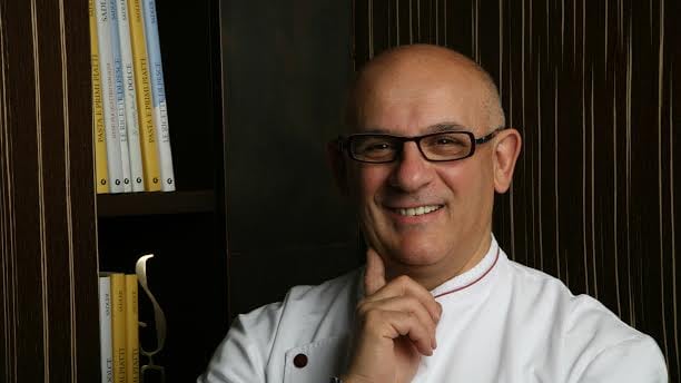Cene da masterchef per dieci serate a prezzi "popolari"