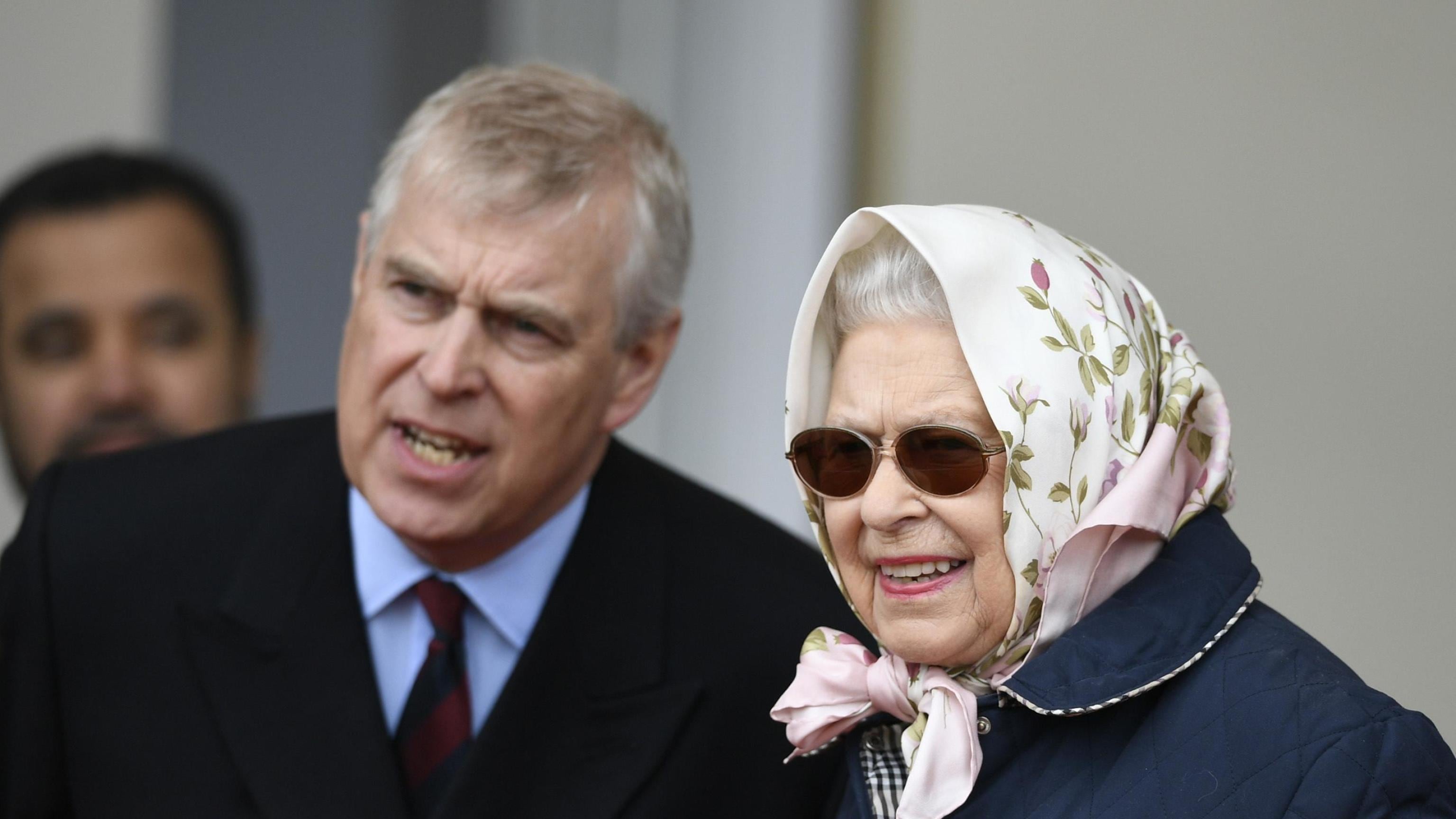 "Compassione, cura, fiducia...". L'ultima lettera di Andrea alla Regina Elisabetta