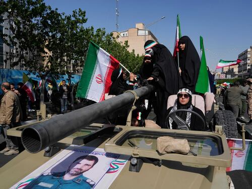 "Stop ai dollari verso l'Iraq". La strategia di Trump per rompere l'asse della resistenza iraniano