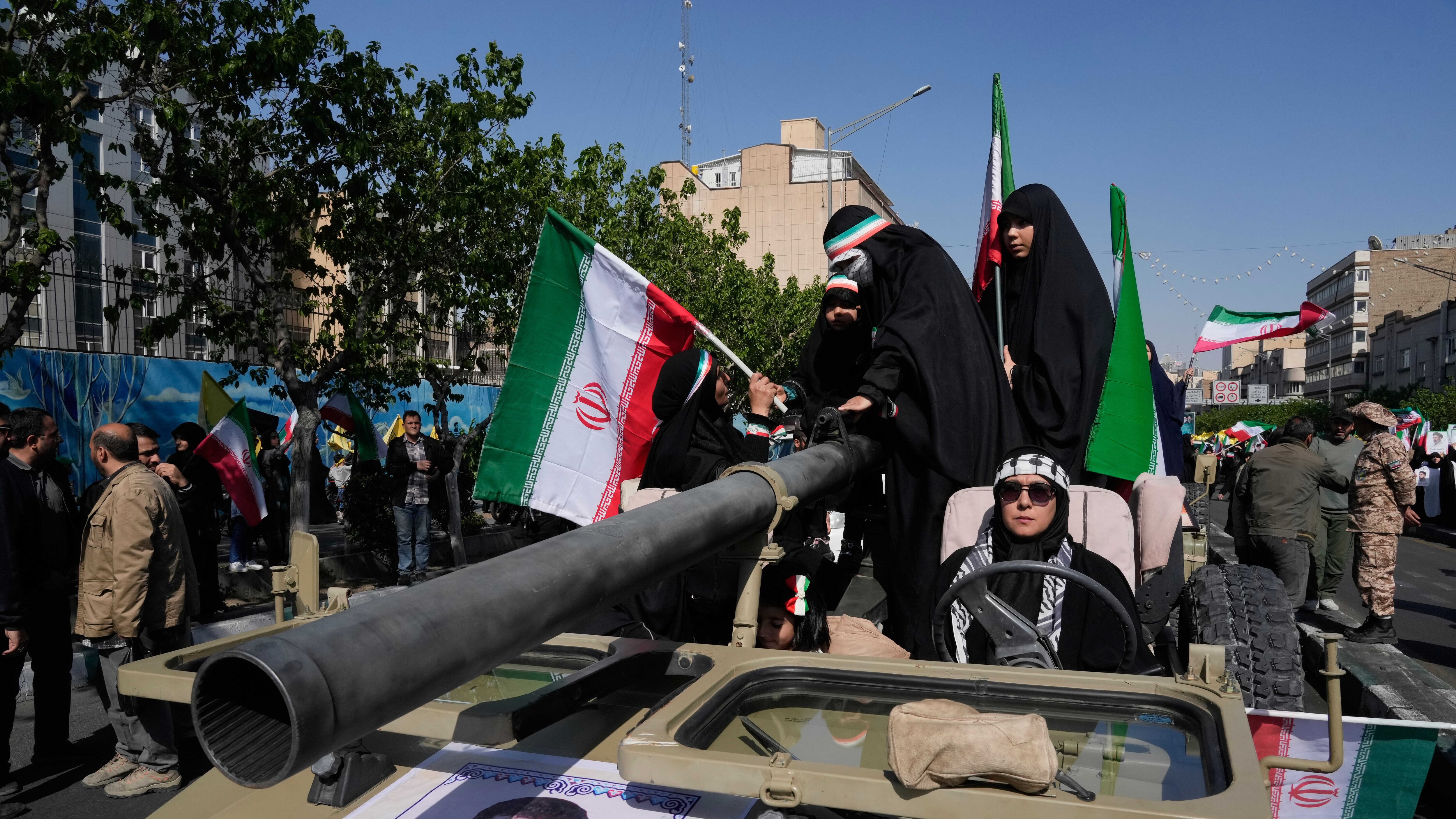 "Stop ai dollari verso l'Iraq". La strategia di Trump per rompere l'asse della resistenza iraniano