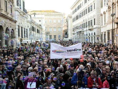 Parrocchia di San Mamolo, bufera sul laboratorio pro sardine