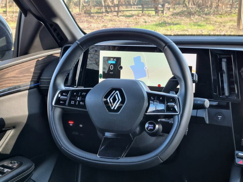 Renault Megane E-TECH: guarda le foto 2