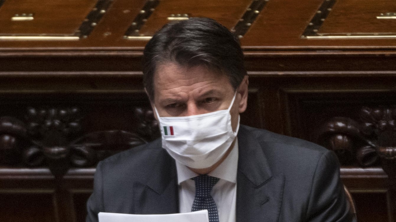 Conte fa il duro sui migranti, ma le coste sono un colabrodo