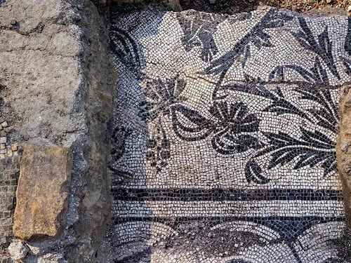 Nuove scoperte archeologiche a Villa Celimontana a Roma. Riaffiora edificio di età imperiale con mosaici e affreschi