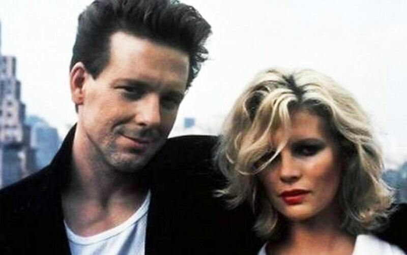 "9 settimane e ½" compie 30 anni: le foto 1
