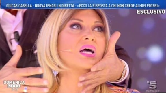 "Sei uno str...": scintille a Domenica Live tra Rinaldi e Lemme