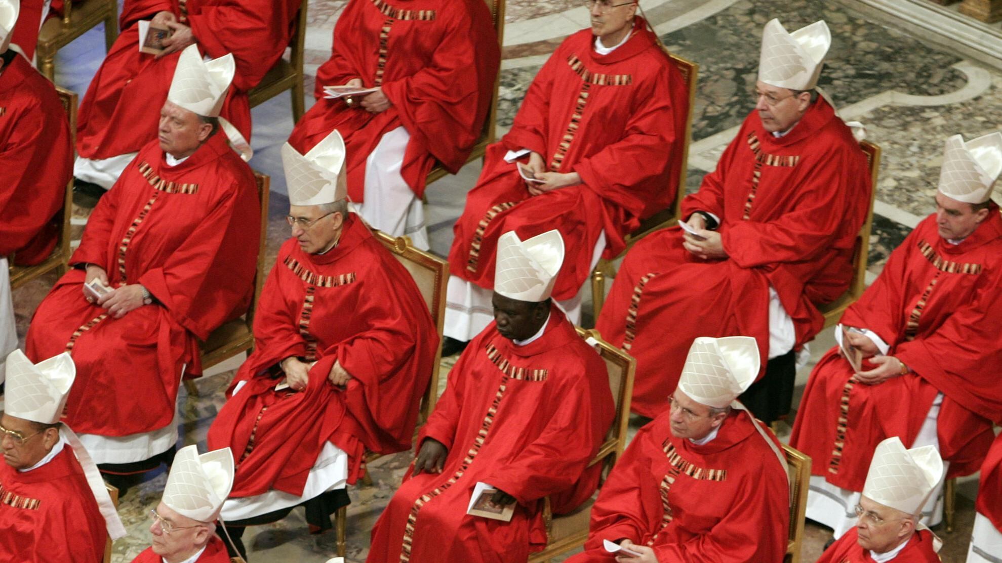 L'erede secondo Ratzinger: esperto e lontano dalla Curia
