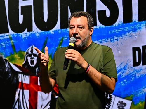 Salvini scalda Pontida. Appello alla Lega: “Si vince solo se uniti”