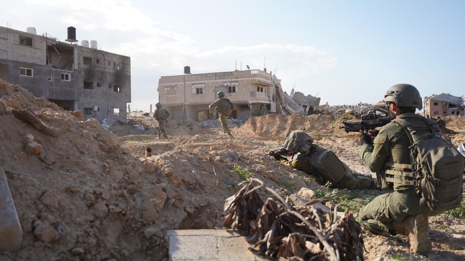 Leader uccisi e una spia del Mossad dentro Hamas: la strategia di Israele a Gaza