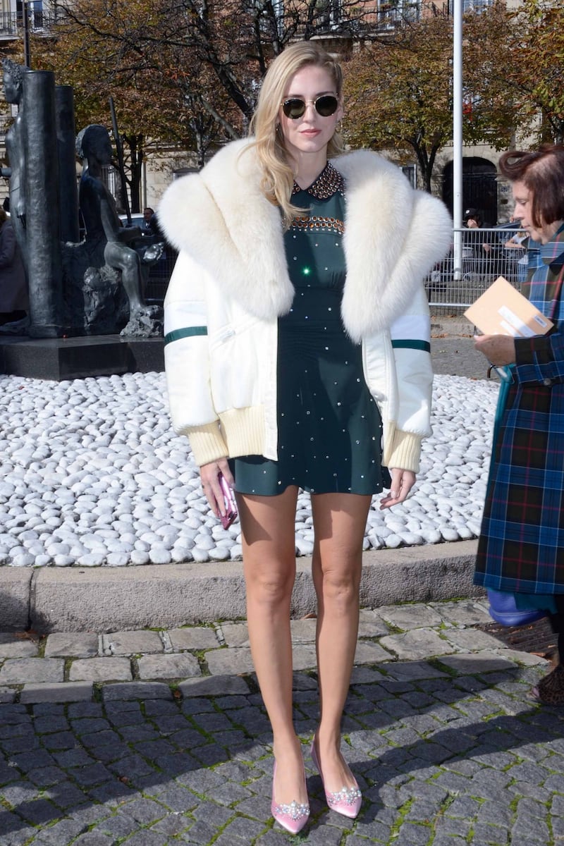 Chiara Ferragni sexy in rosa 23