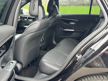 Mercedes Classe C 220 d SW: guarda tutte le foto 9