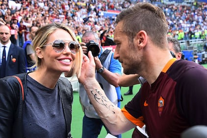 Ilary Blasi, le foto della sexy conduttrice 2