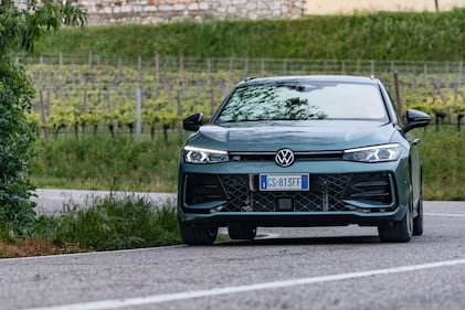 Nuova Volkswagen Passat, primo contatto 10