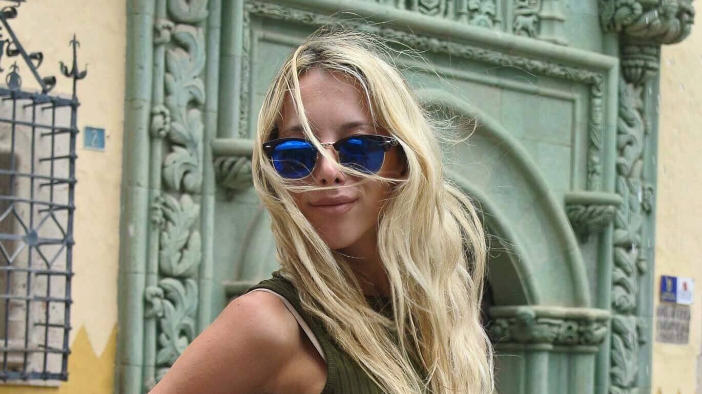 Studentessa derisa sui social come Tiziana. I suoi scatti finiscono su "Foto da suina"
