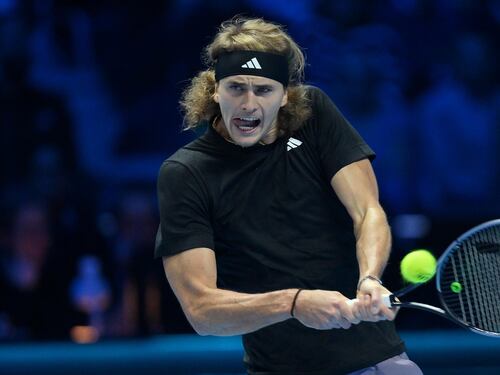 Atp Finals, Zverev rimonta Alcaraz: gran vittoria in tre set