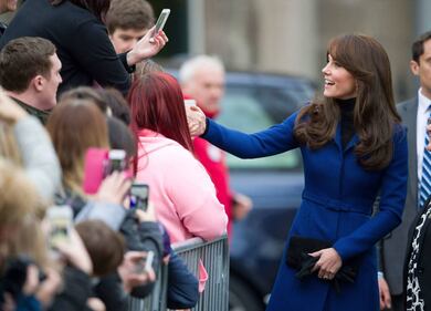 Kate Middleton, bella e glam in blu in Scozia 19