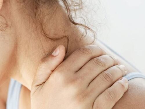 Fibromialgia, quali sono i sintomi e come si cura