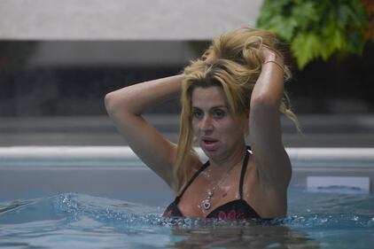 Grande Fratello Vip, i momenti hot di Valeria Marini 32