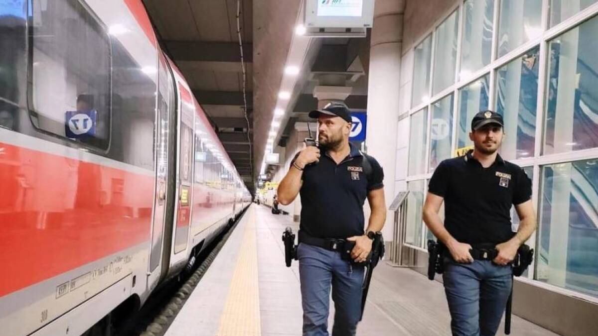 Gli anarchici rivendicano l'allarme bomba sull'alta velocità: l'attacco alle forze dell'ordine