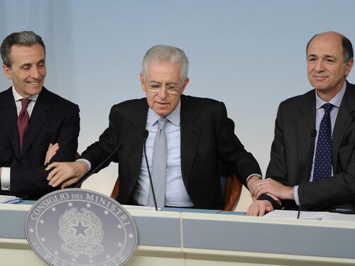 Debiti Pa, via libera al decreto da 40 miliardi. Monti: "Indignato dalle critiche"