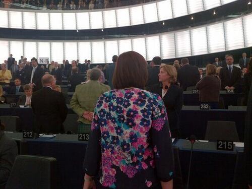 Ukip, show all'Europarlamento: spalle girate all'Inno alla Gioia