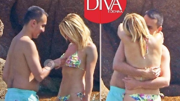 Dopo Salvini anche Luigi Di Maio va in vacanza (tra carezze e abbracci) con la sua Virginia