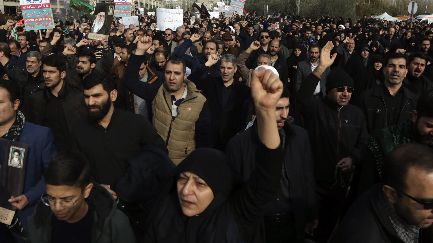 Soleimani, Rouhani minaccia: "L'America pagherà per anni"