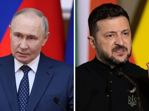 La minaccia di Putin: “La nostra rappresaglia non si farà attendere se logistica interrotta”. Zelensky: “Ci servono 300 Patriot, puntiamo al 5-10% di riserve Usa”