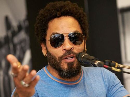 Lenny Kravitz chiede aiuto ai fan: "Aiutatemi a ritrovare i miei occhiali"