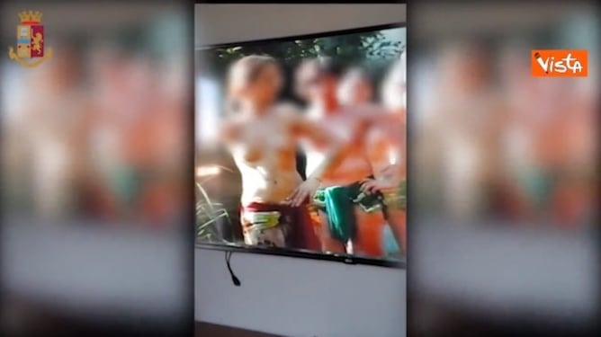 Il racconto choc dalla setta: "Una botola nell'armadio del dottore: così entrai nella setta del sesso"