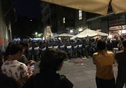 Torino, tensioni durante i controlli anti-movida della polizia 2