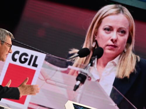 "Non escluso lo sciopero generale". Maurizio Landini è sempre più un disco rotto