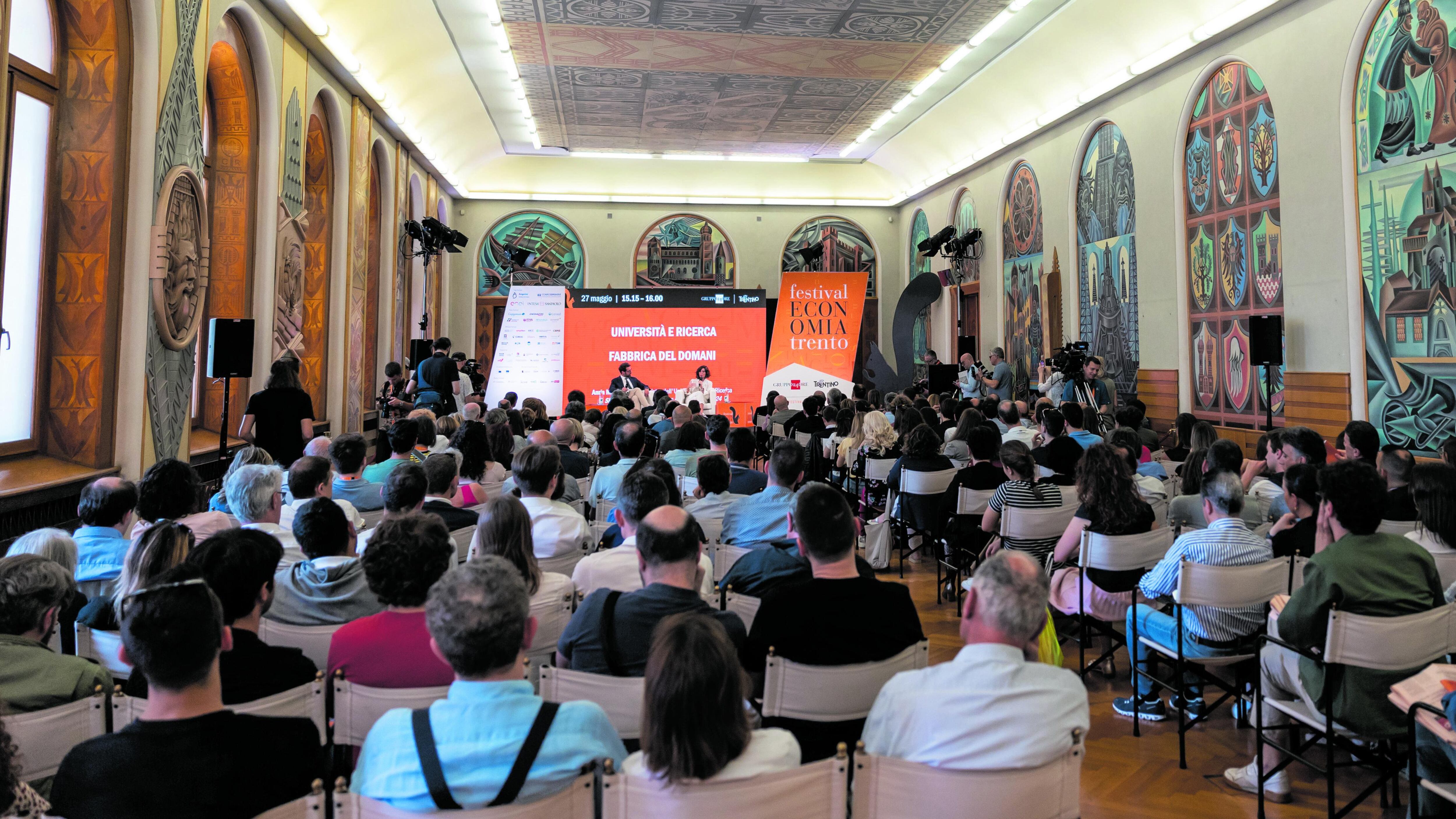 Sistema Paese, lavoro e stabilità. Come restituire fiducia ai giovani