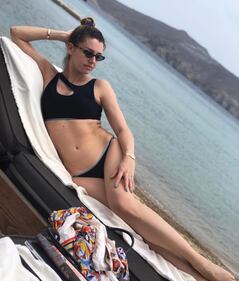 Le mogli dei calciatori della Juventus in vacanza: foto 10