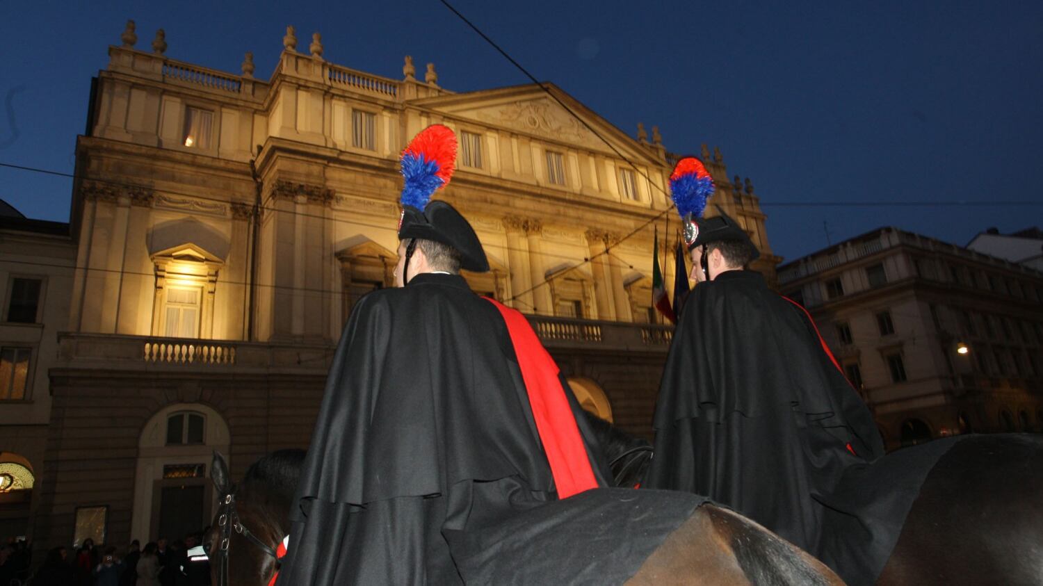 Il pasticciaccio della Scala specchio di un Paese debole