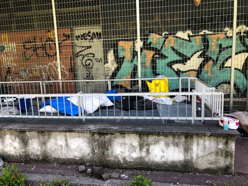 Milano, il degrado in via Isernia: "Ex mercato ancora occupato" 3