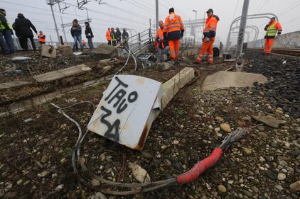 L'attacco dei No Tav alla stazione di Bologna 5